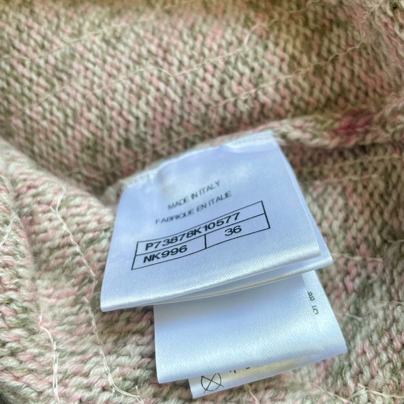 Chanel 22K logo beige pink sweater - Picture 6 of 9